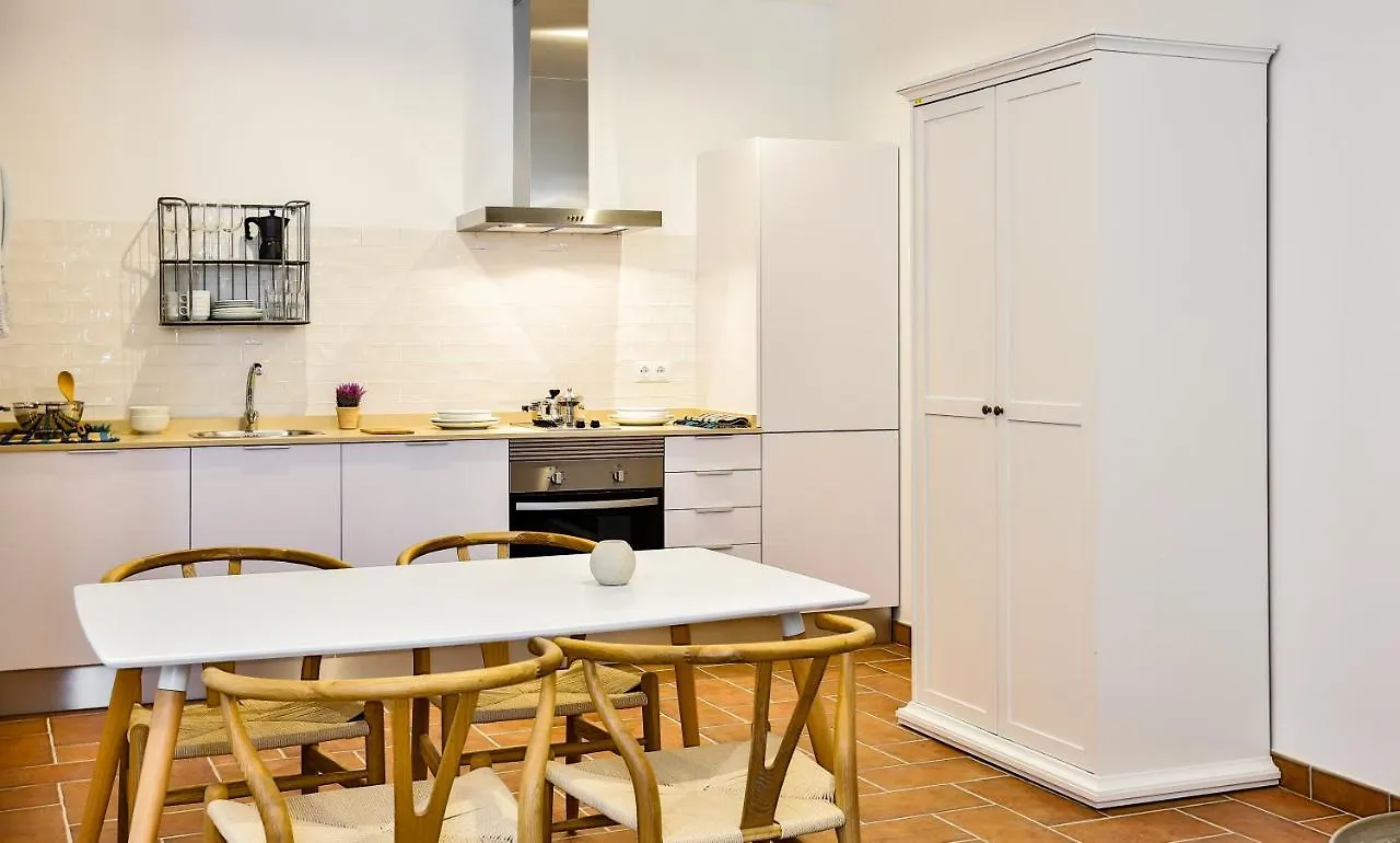 Apartment La Jⲟya De Los Patios - Apartamentos Turisticos Córdoba